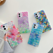 Pehme sillerdavate värvidega silikoonümbris iPhone`ile
