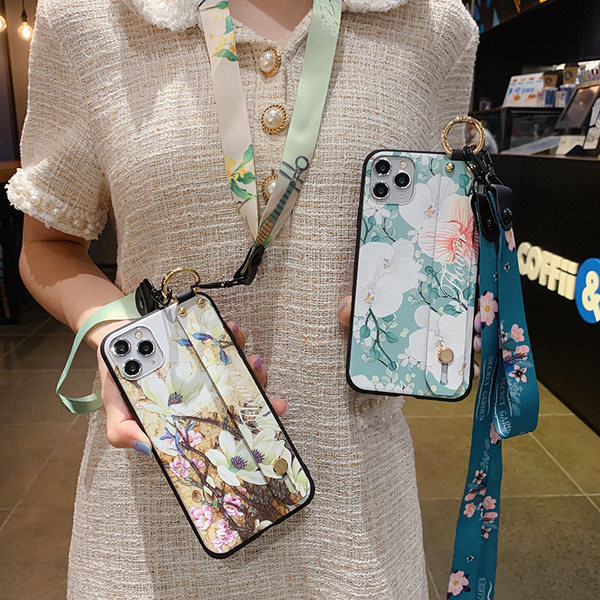 Maska za iPhone sa cvjetićima i natpisom