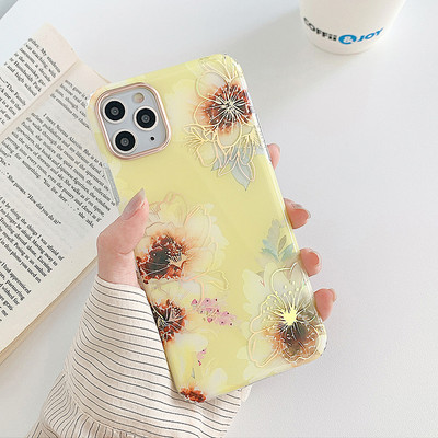Husa din silicon pentru iPhone cu model floral pentru femei