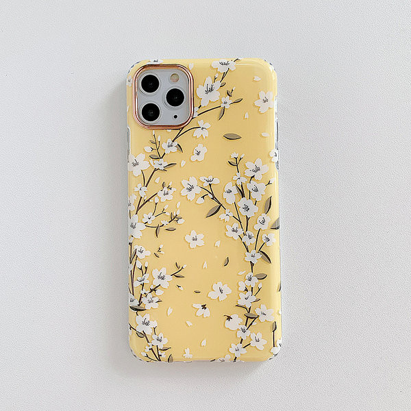 Husa din silicon colorata cu flori pentru iphone