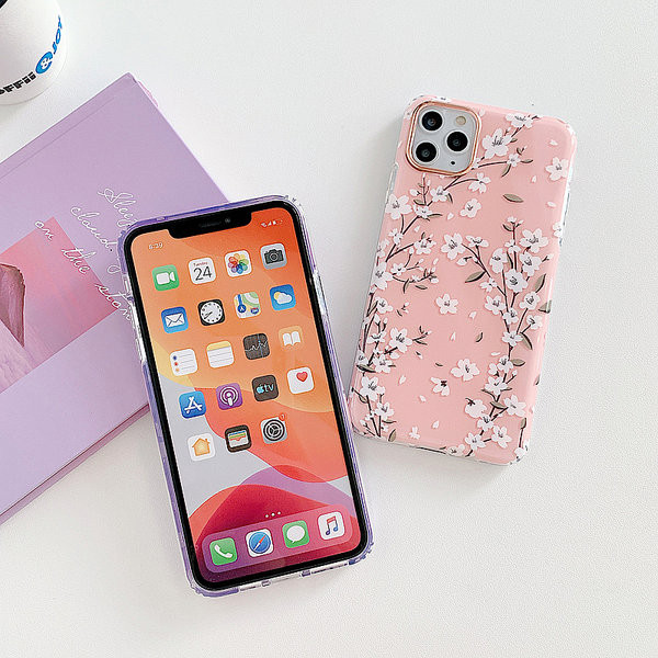 Husa din silicon colorata cu flori pentru iphone