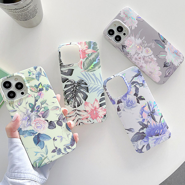 Lillemustriga silikoonümbris iPhone`ile