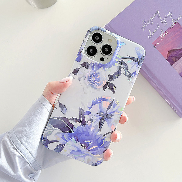 Lillemustriga silikoonümbris iPhone`ile