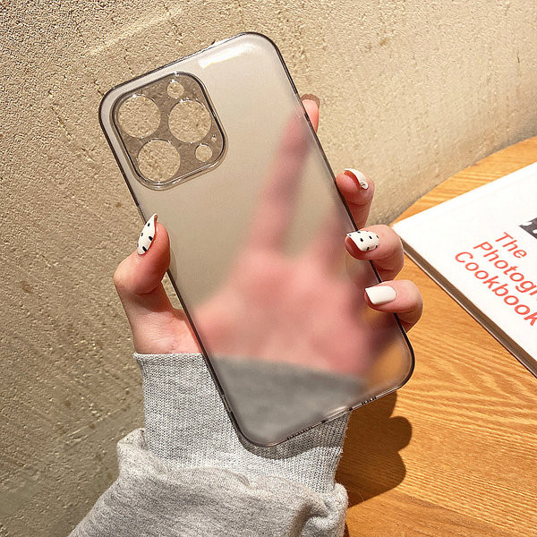 Изчистен модел силиконов прозрачен калъф за iPhone