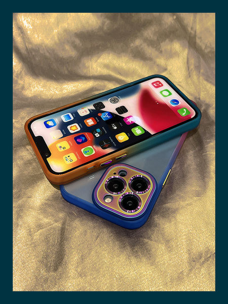 Husa din silicon cu culori irizate pentru iPhone