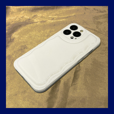 Reljeefne silikoonümbris iPhone`ile