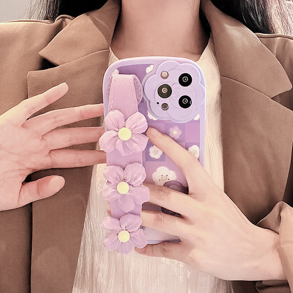 Husa din silicon pentru iPhone cu suport si motive florale