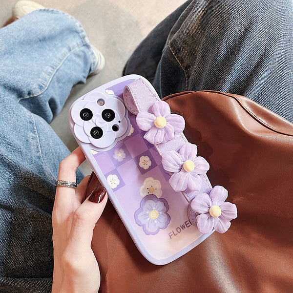 Husa din silicon pentru iPhone cu suport si motive florale