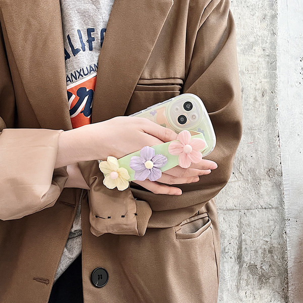 Силиконов калъф за iphone с 3D цветя