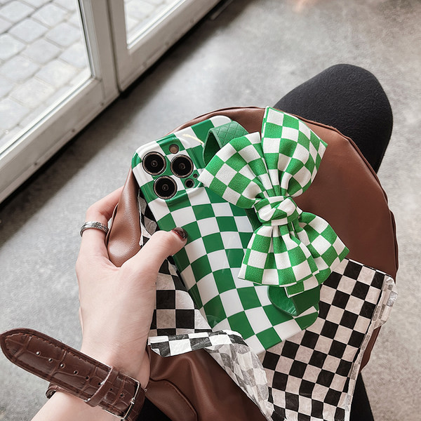 Karirana torbica otporna na udarce s 3D elementom