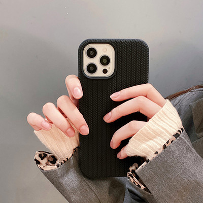 Силиконов релефен калъф за iPhone