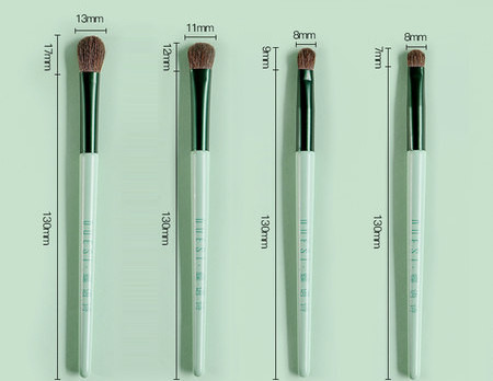 Set četkica za šminkanje nekoliko komada