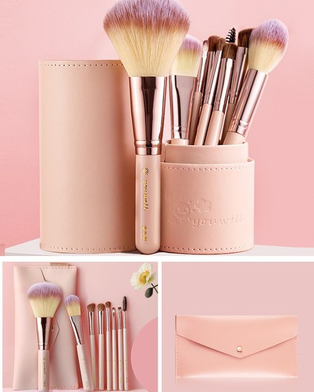 Több darabból álló smink ecset készlet mesterséges hajjal