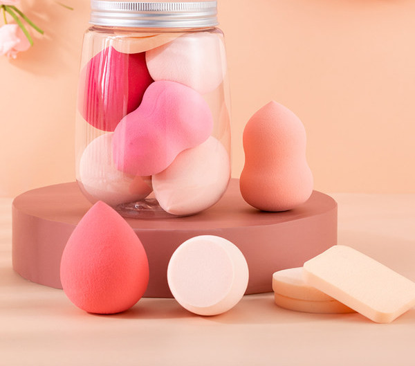 Set pierde pentru aplicarea machiajului