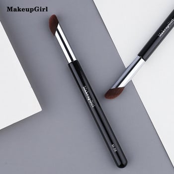 Charming M08 God refers to the concealer brush brush traces round finger abdomen cover brush blot picket and black eye circle makeup brush