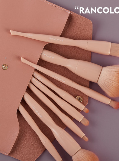 Set četkica za šminkanje s kompletom ili kutijom