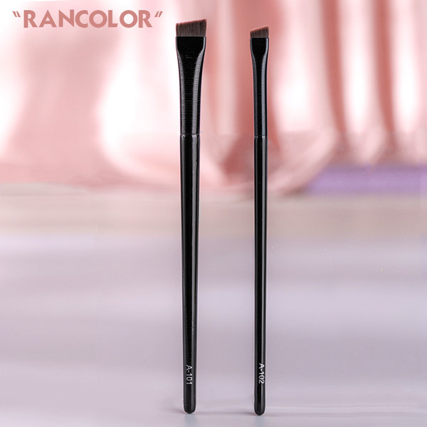 Prijenosna četkica za korektor