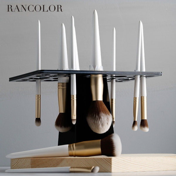 Plastični stalak za četke za šminku