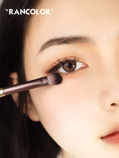 Kistovi za šminkanje 4 komada u kompletu sa kutijom