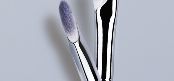 Pintsel peitekreemi täpseks pealekandmiseks