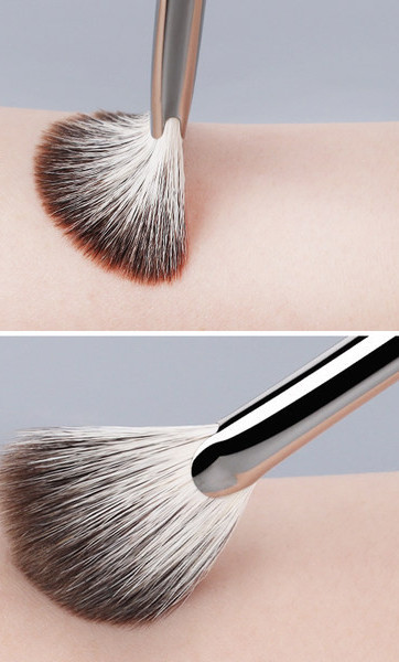 Pintsliga lehviku tüüpi põsepuna