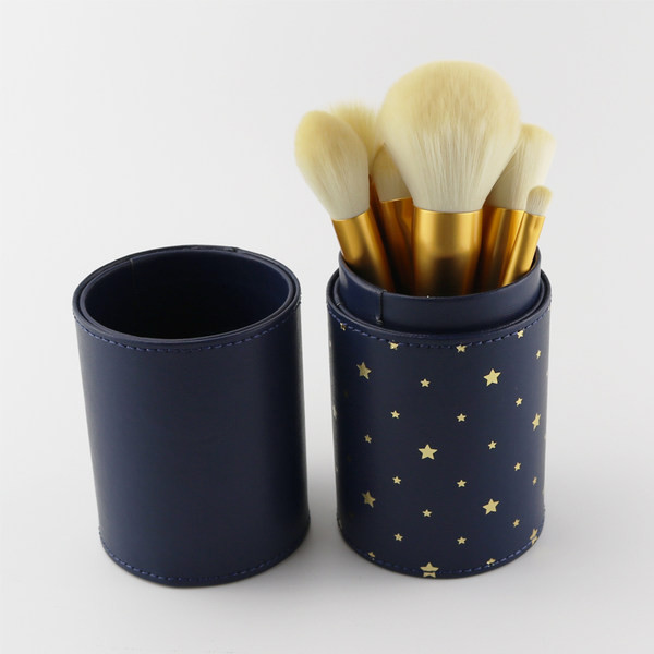 Κυλινδρικό κουτί από οικολογικό δέρμα για την αποθήκευση πινέλων μακιγιάζ