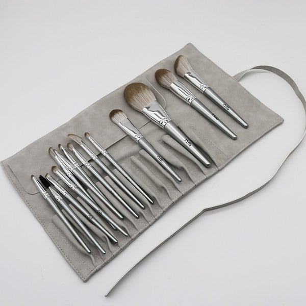 Set de 14 perii cu geanta de depozitare cosmetice