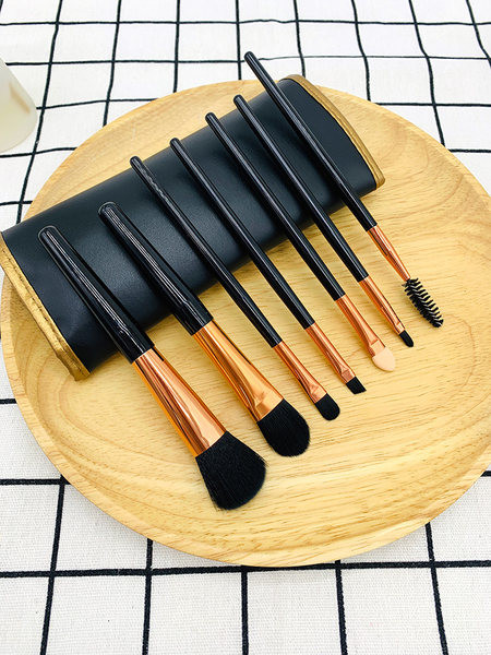 Set pensule de machiaj din par artificial - diferite modele