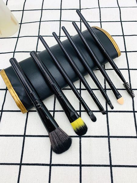 Set pensule de machiaj din par artificial - diferite modele