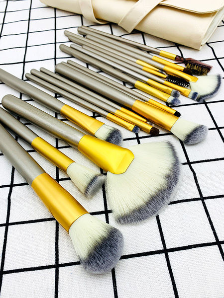 Meigipintslite komplekt 7,12,18,24 tk, nahkümbrisega