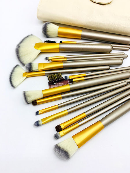 Meigipintslite komplekt 7,12,18,24 tk, nahkümbrisega