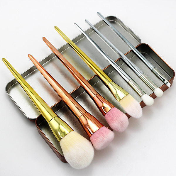 Meigipintslid 7 tükki komplektis