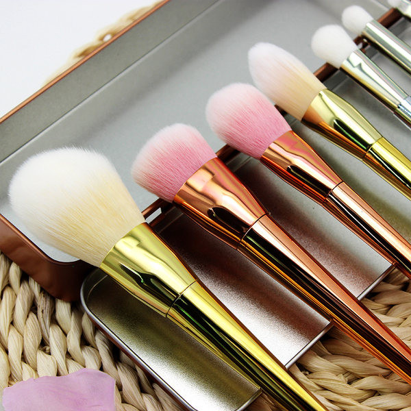 Meigipintslid 7 tükki komplektis