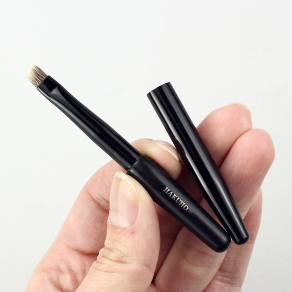 Prijenosna četkica za šminkanje