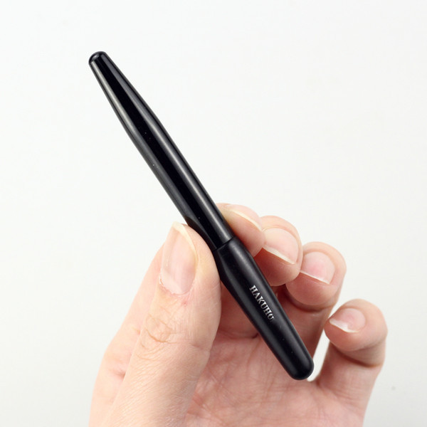 Prijenosna četkica za šminkanje