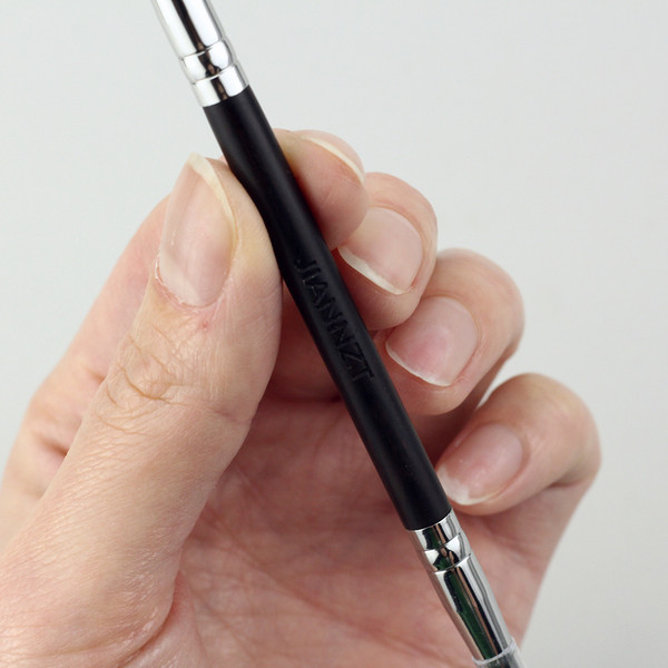 Perie cu două capete de machiaj