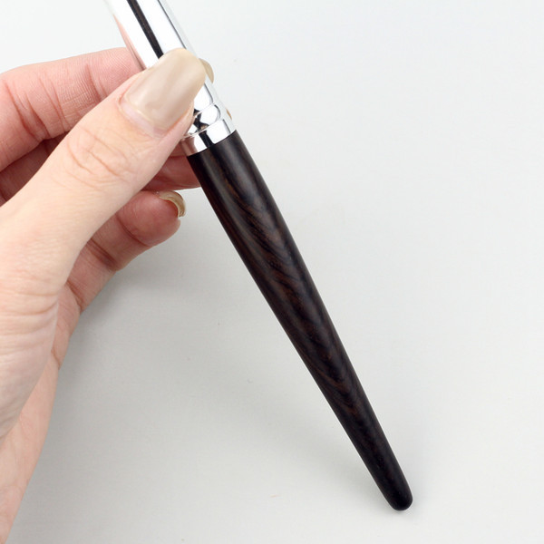 Pensula de machiaj cu cap rotund