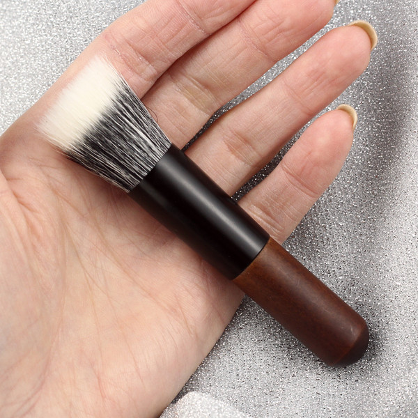 Mini pensula pentru blush