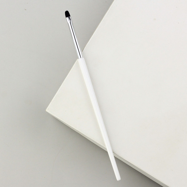 Ravna četka za šminkanje