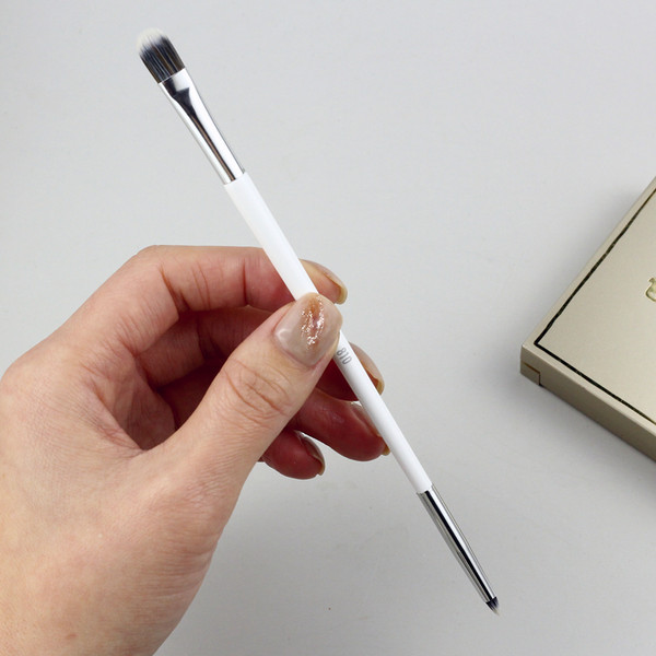 Βούρτσα concealer