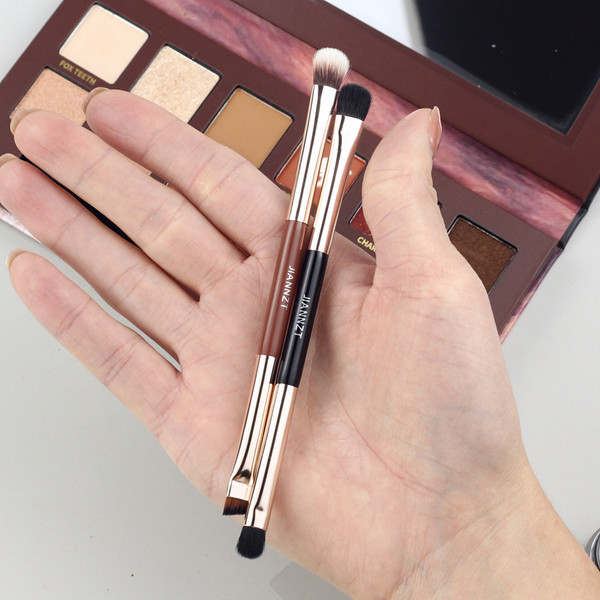 Dvostruka četkica za šminkanje