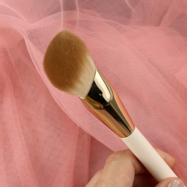 Πινέλο foundation και concealer