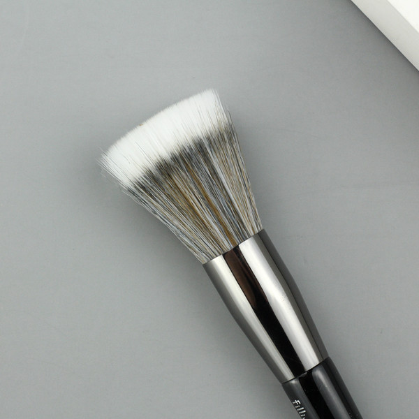 Četkica za rumenilo