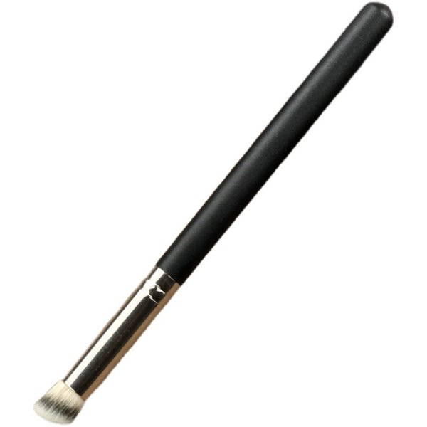 Mekana četkica za nanošenje korektora