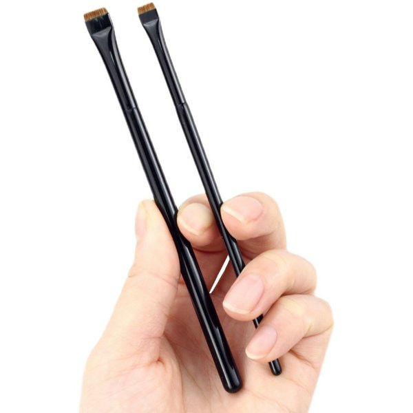 Kist za šminkanje različitih širina za nanošenje eyelinera