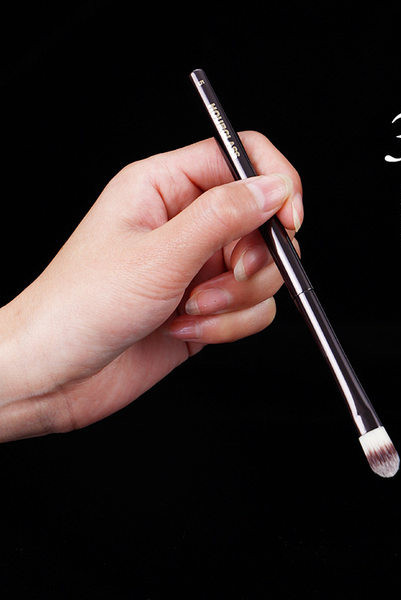 Νέο μοντέλο βούρτσα σκιάς