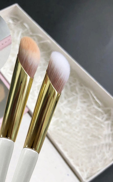 Slīpā otiņa ar apaļu galvu korektora uzklāšanai