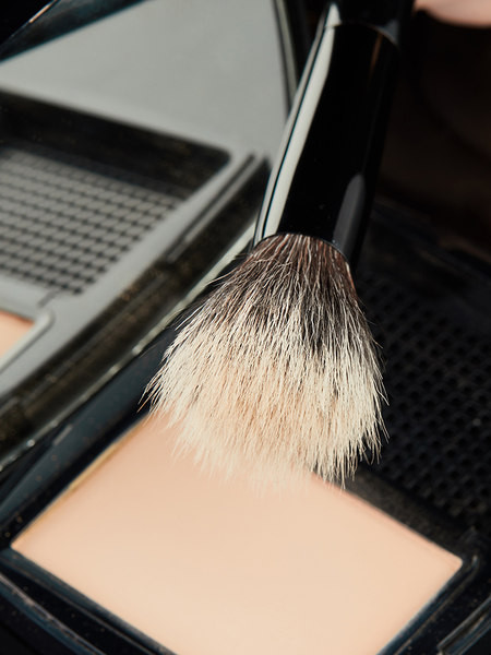 Πινέλο ρουζ με στρογγυλή κεφαλή