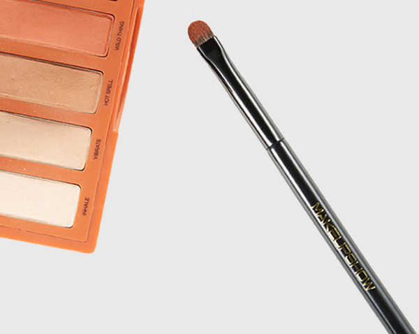 Puha ecset árnyékok felviteléhez