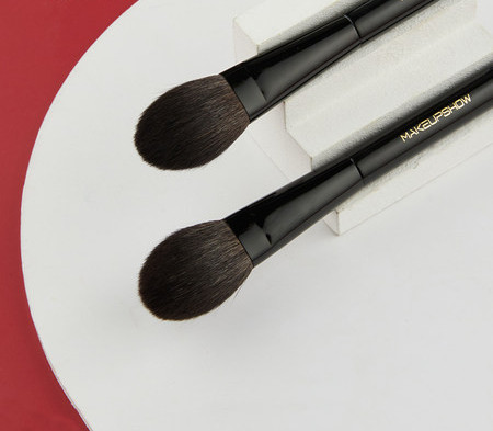 Četkica za rumenilo s mekim vlaknima